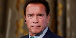 Schwarzenegger défend les ENR face à l'industrie du charbon