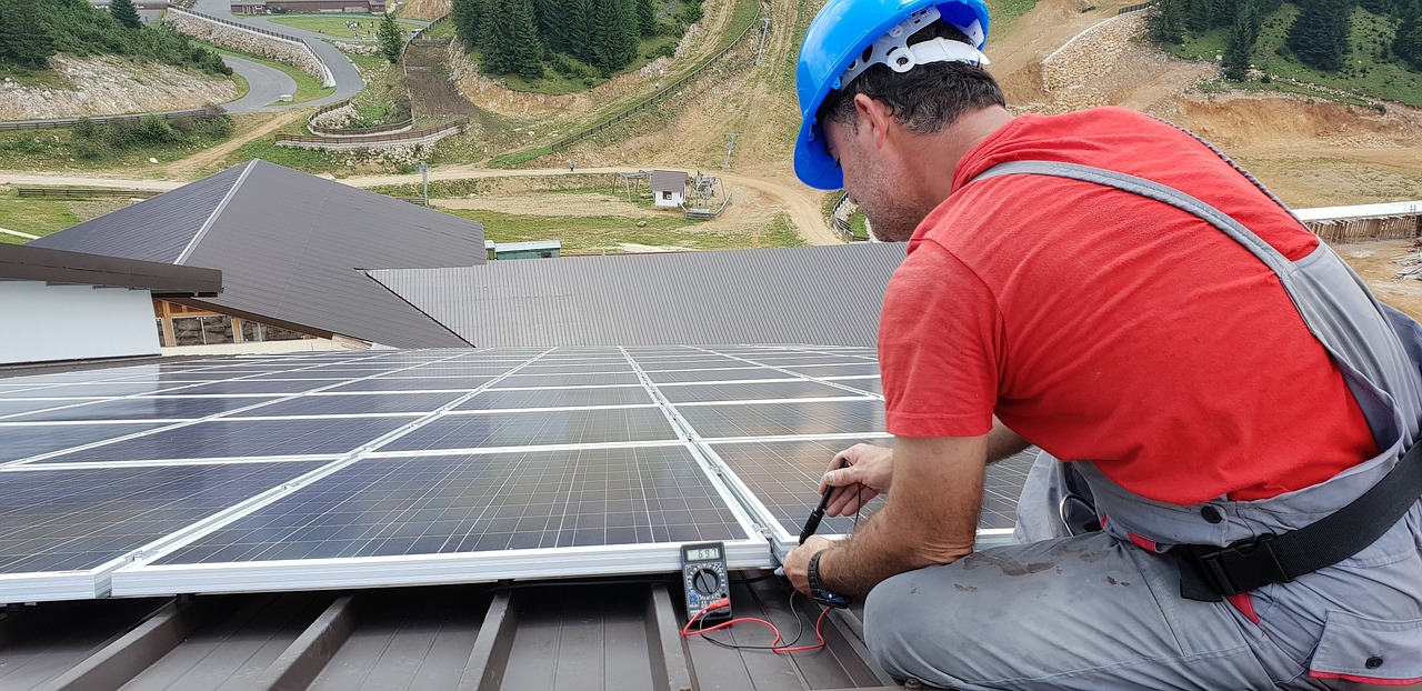 Installer des panneaux solaires soi-même : Mode d'emploi - Conseils  Thermiques